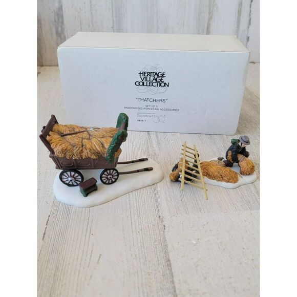 Dept 56 58297 Thatchers Heritage village collection accessory xmas set - Picture 7 of 9